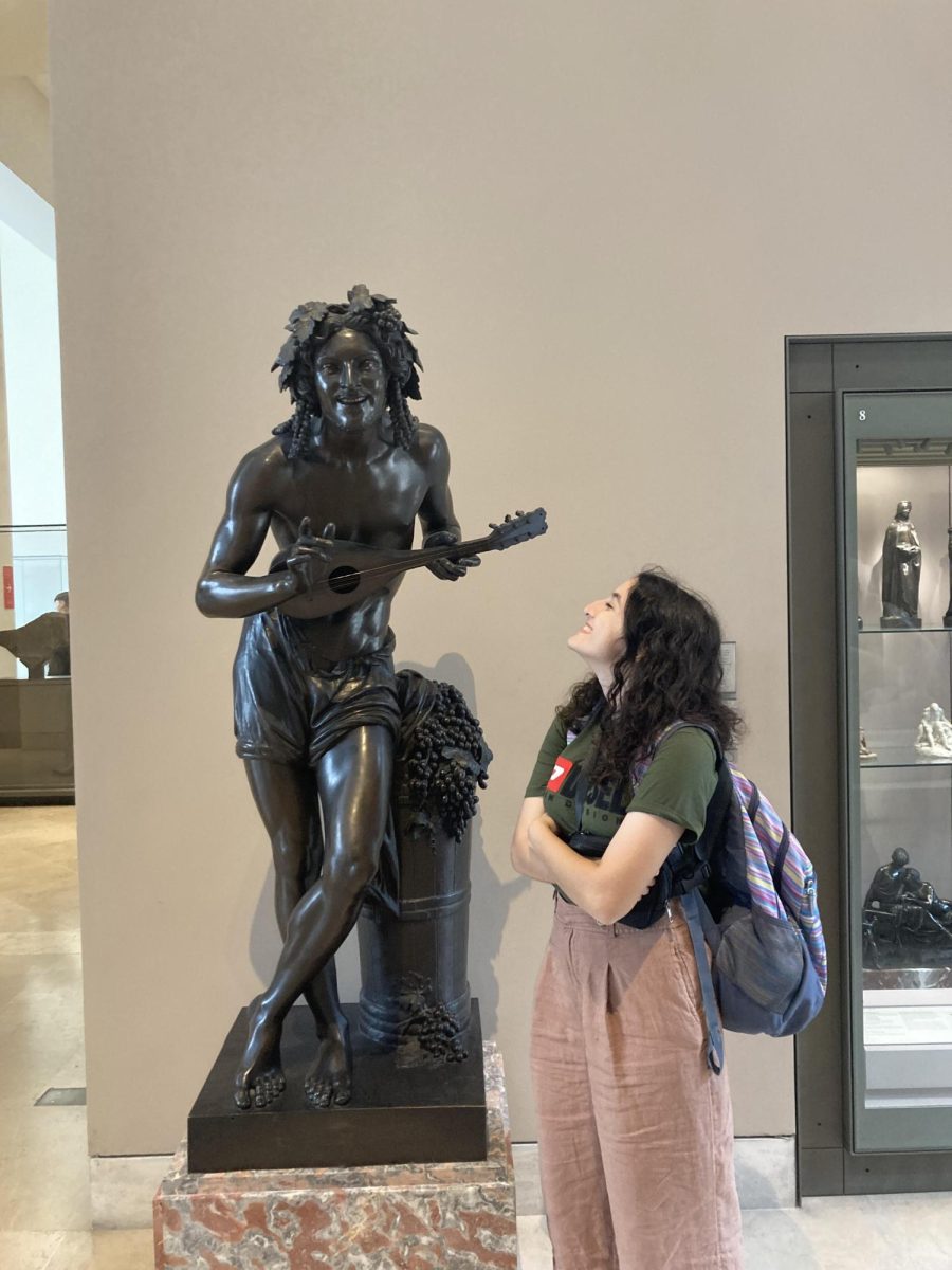 When Hasmik isn't writing poetry, she is intrigued by statues.