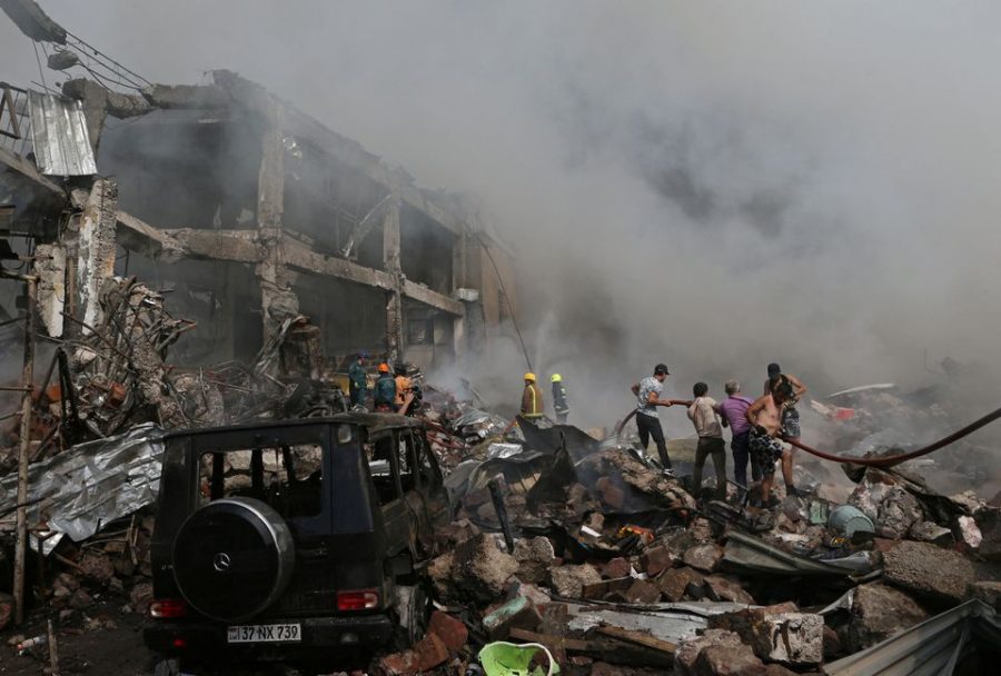 Armenia+Mourns+Victims+of+Warehouse+Explosion