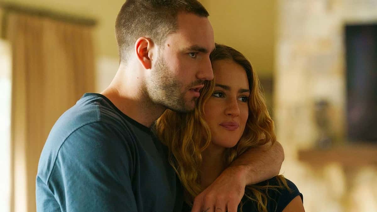 Jackson White as Stephen and Grace Van Patten as Lucy in the hit Hulu series